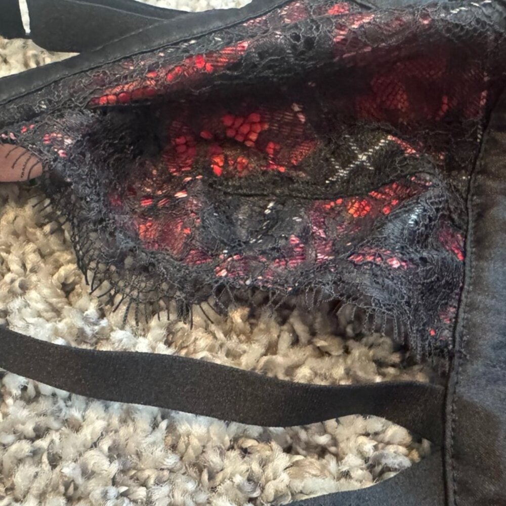 Victoria's Secret Very Sexy Wireless Plaid Satin / Back Lace Bralette Size S - Picture 4 of 5